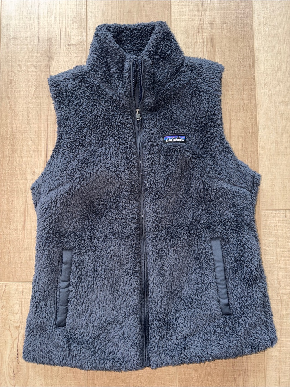 Patagonia Women’s Los Gatos high pile fleece grey Vest-MED